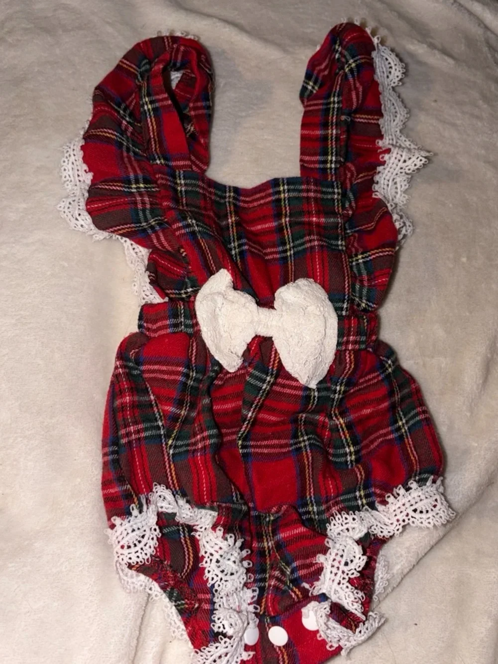 Red Plaid Lace-Trim Baby Romper with Bow SHEIN